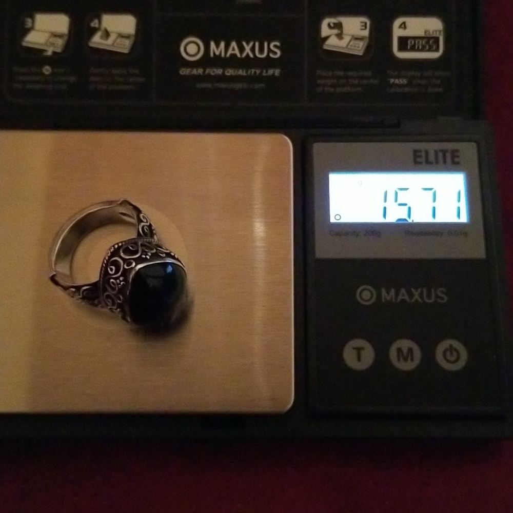 Silver ring with Onyx Stone - Picture 6 of 8
